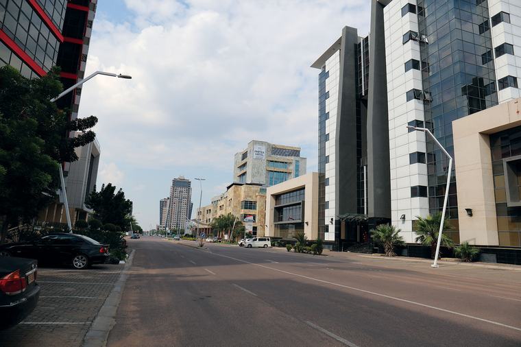 Business confidence remains weak
